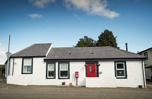 Clarencefield Cottage | 4 bedroom accommodation in Carrutherstown, near Annan