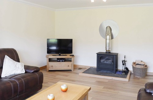 Lairg Cottage | 4 bedroom accommodation in Glen Cassley, near Lairg