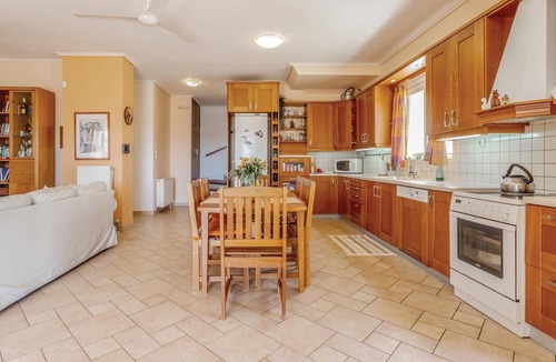 Kaki Thalassa House | 4 bedroom accommodation in Kaki Thalassa-Keratea