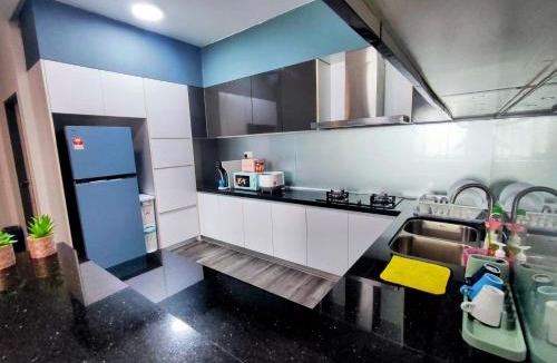 Petaling Jaya Apartment | 4 Rooms 7 Beds 4 Baths at KLSunwayPJ