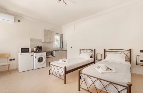 Sarlata Apartment | 40 m² Studio flat ∙ 1 bedroom ∙ 3 guests