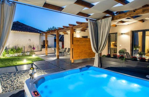 Kalambaka Villa | 40 m² Villa ∙ 1 bedroom ∙ 4 guests