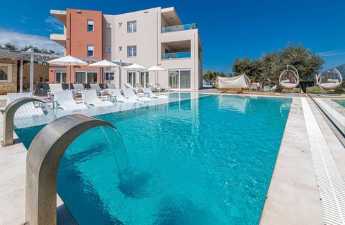 Gerani Villa | 400 m² Villa ∙ 11 bedrooms ∙ 25 guests