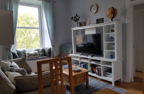 Edinburgh Apartment | 423 Cosy 1 bedroom apartment near Holyrood Park