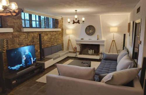 Nea Tirintha Resort | 430 m² Resort ∙ 5 bedrooms ∙ 127 guests