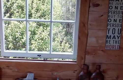 Waiotahi Cabin | 4WD Off the grid timber cabin, Panoramic views, Lovers nook !