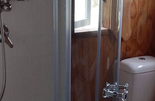 Waiotahi Cabin | 4WD Off the grid timber cabin, Panoramic views, Lovers nook !