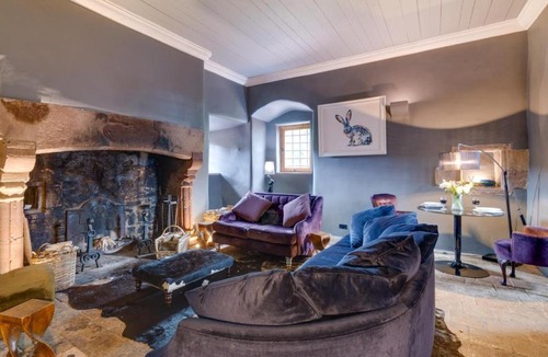 Selkirk House | 5 Bed in Selkirk oc-tower