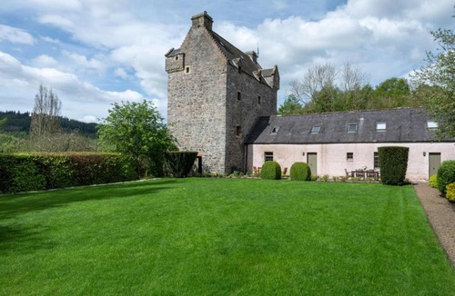 Selkirk House | 5 Bed in Selkirk oc-tower