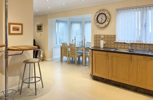 Montrose Cottage | 5 bedroom accommodation in Montrose