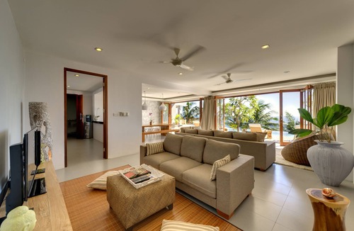Senggigi Apartment | 5 Bedroom Ocean Villa with Private Pool at Malimbu