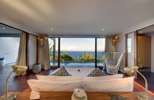 Senggigi Apartment | 5 Bedroom Ocean Villa with Private Pool at Malimbu