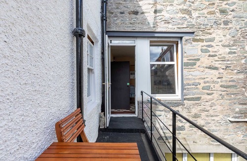 Aberfeldy House | 5 Bedroom townhouse in Aberfeldy centre.