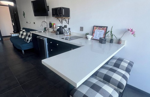Agonia Apartment | 5 min from SJO Airport Poas Volcano Alsacia Alajuela down town nCozy comfy A/C