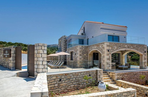 Eletherna Villa | 500 m² Villa ∙ 7 bedrooms ∙ 15 guests