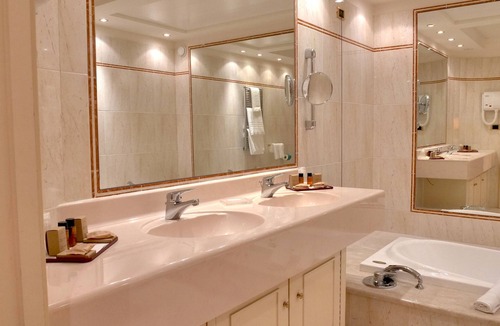 Vibo Valentia Hotel | 501 Hotel