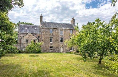Prestonpans Villa | 549 m² Villa ∙ 5 bedrooms ∙ 11 guests