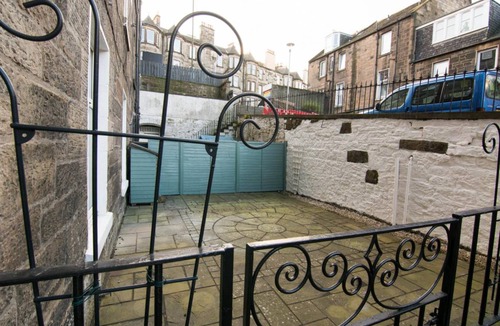 Edinburgh Apartment | 55 m² Apartment ∙ 1 bedroom ∙ 2 guests