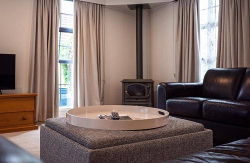 Clyde Hotel | 55 m² Motel ∙ 3 bedrooms ∙ 7 guests