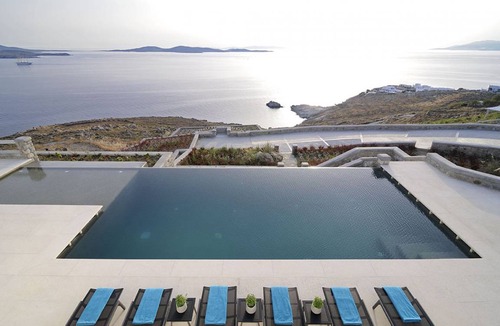 Agios Ioannis Villa | 550 m² Villa ∙ 7 bedrooms ∙ 14 guests
