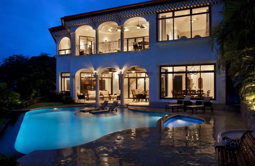 Herradura House | 557 m² House ∙ 5 bedrooms ∙ 12 guests