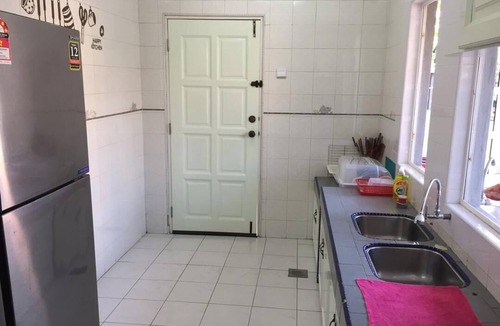 Petaling Jaya House | 6 Bedroom Bungalow Jl 222