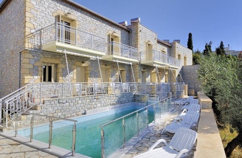 Stoupa Apartment | 60 m² Apartment ∙ 2 bedrooms ∙ 4 guests