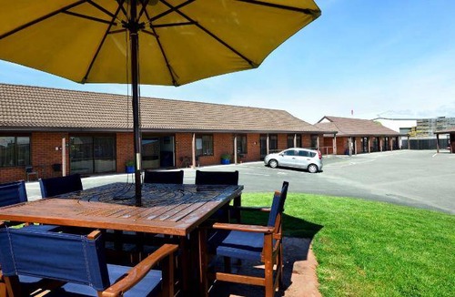 Tahunanui Hotel | 60 m² Motel ∙ 3 bedrooms ∙ 6 guests