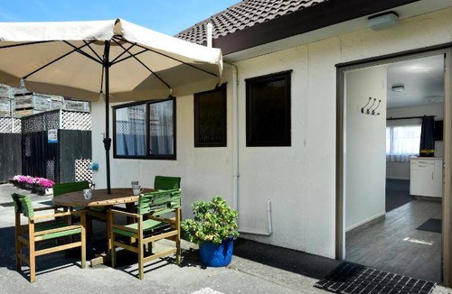 Tahunanui Hotel | 60 m² Motel ∙ 3 bedrooms ∙ 6 guests
