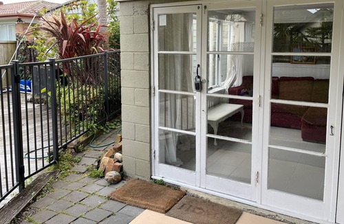 Auckland House | 60% offnCozy and Comfy Zone