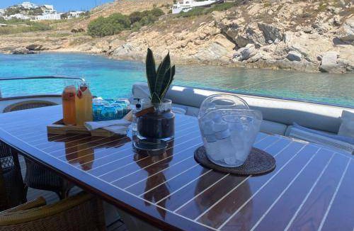 Elliniko Boat Rental | 600 m² Houseboat ∙ 5 bedrooms ∙ 10 guests