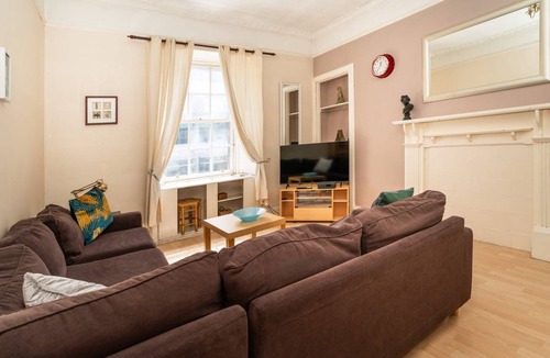 Tollcross Apartment | 65 m² Apartment ∙ 2 bedrooms ∙ 2 guests