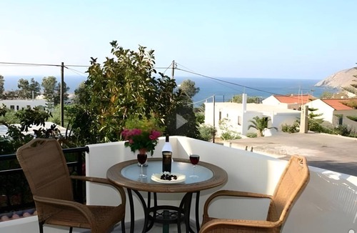 Panormos Apartment | 65 m² Apartment ∙ 2 bedrooms ∙ 10 guests