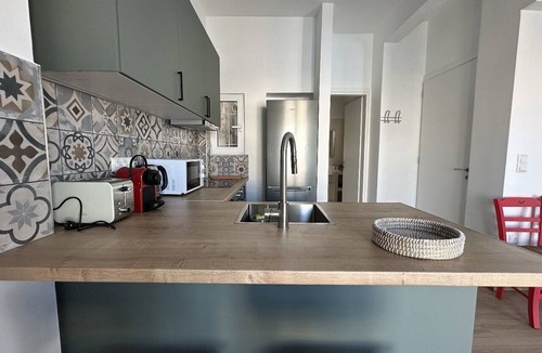 Omonia Apartment | 6th Floor Skyline View Studio 2 in Athens
