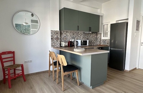 Omonia Apartment | 6th Floor Skyline View Studio 2 in Athens