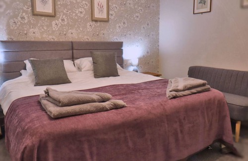 Helmsdale Apartment | 70 m² Apartment ∙ 1 bedroom ∙ 2 guests