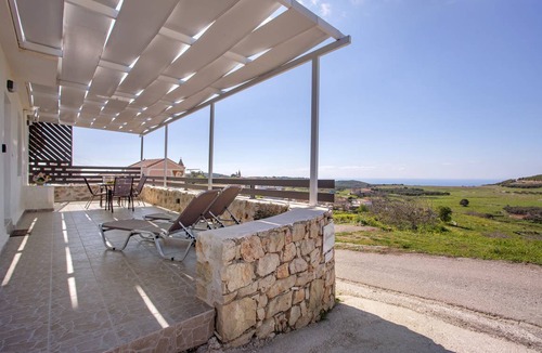 Elation House | 70 m² House ∙ 2 bedrooms ∙ 4 guests