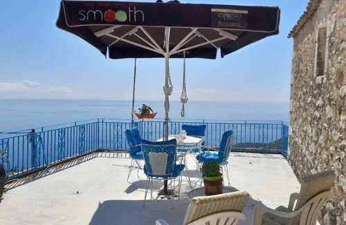 East Mani House | 75 m² House ∙ 2 bedrooms ∙ 4 guests