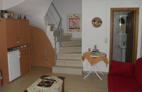 Stoupa Apartment | 80 m² Apartment ∙ 2 bedrooms ∙ 5 guests