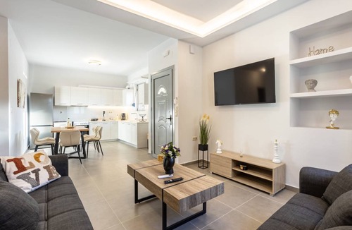 Filiatra Apartment | 80 m² Apartment ∙ 2 bedrooms ∙ 5 guests