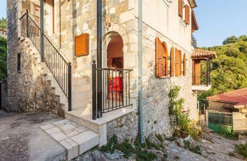 Trikolonoi Apartment | 80 m² Apartment ∙ 3 bedrooms ∙ 5 guests