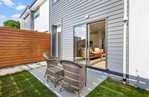 Pukekohe House | 80 m² House ∙ 2 bedrooms ∙ 4 guests