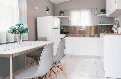 Agia Marina House | 80 m² House ∙ 2 bedrooms ∙ 4 guests