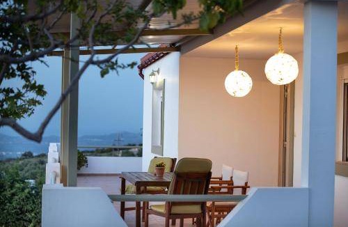 Vizari House | 80 m² House ∙ 2 bedrooms ∙ 5 guests