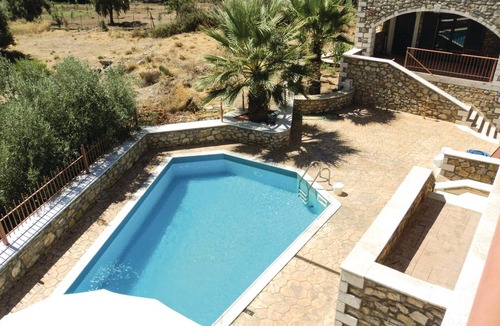 Paralia House | 80 m² House ∙ 2 bedrooms ∙ 6 guests