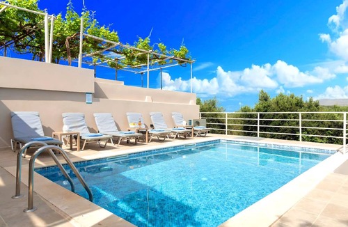 Dramia House | 80 m² House ∙ 3 bedrooms ∙ 6 guests