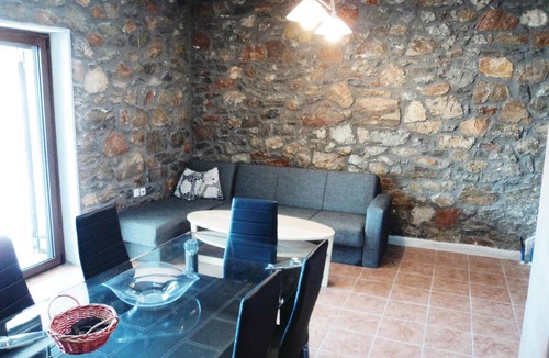 Paralia House | 80 m² House ∙ 2 bedrooms ∙ 6 guests