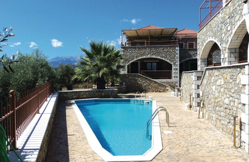 Paralia House | 80 m² House ∙ 2 bedrooms ∙ 6 guests