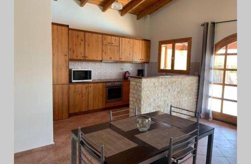 Roumeli Villa | 80 m² Villa ∙ 2 bedrooms ∙ 4 guests