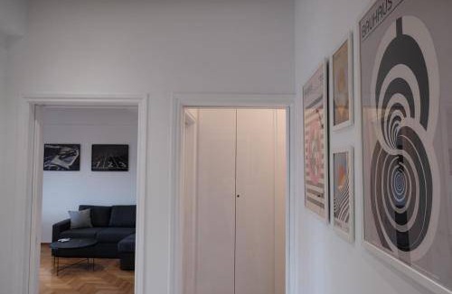 Piraeus Apartment | 83 m² Apartment ∙ 2 bedrooms ∙ 6 guests